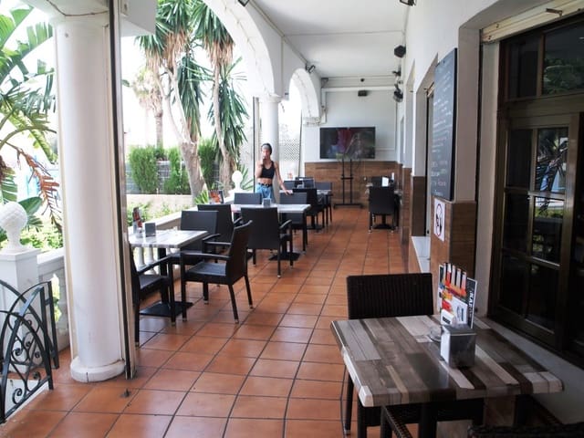 Restaurant/Bar for sale in Torremolinos - € 59,950 (Ref: 9428430)