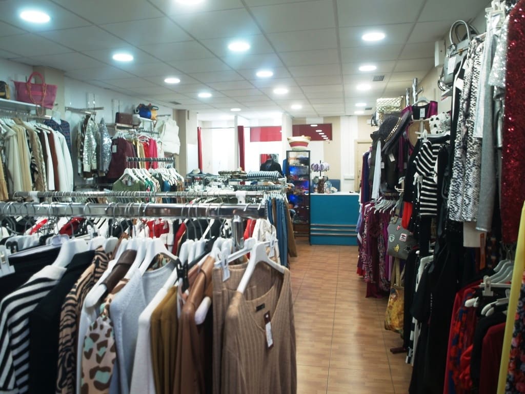 Business for sale in Fuengirola - € 54,950 (Ref: 9428432)