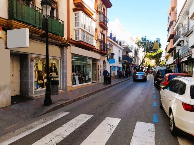 Business for sale in Fuengirola - € 54,950 (Ref: 9428432)