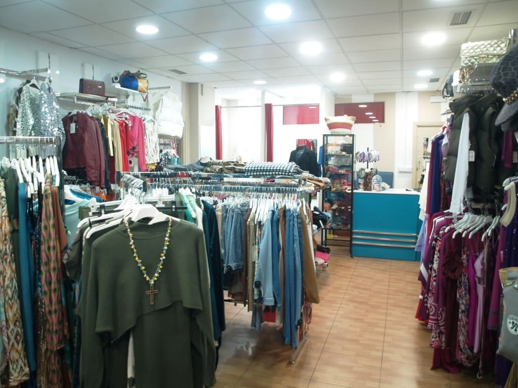 Business for sale in Fuengirola - € 54,950 (Ref: 9428432)