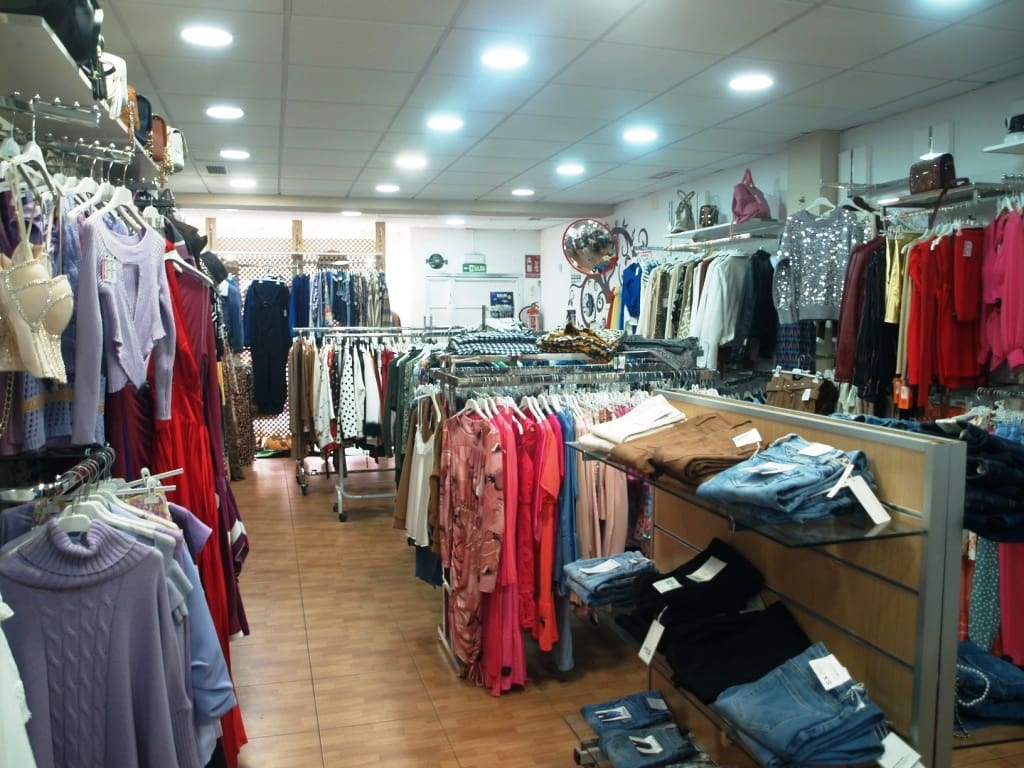 Business for sale in Fuengirola - € 54,950 (Ref: 9428432)