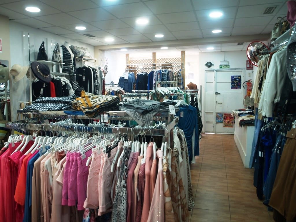 Business for sale in Fuengirola - € 54,950 (Ref: 9428432)