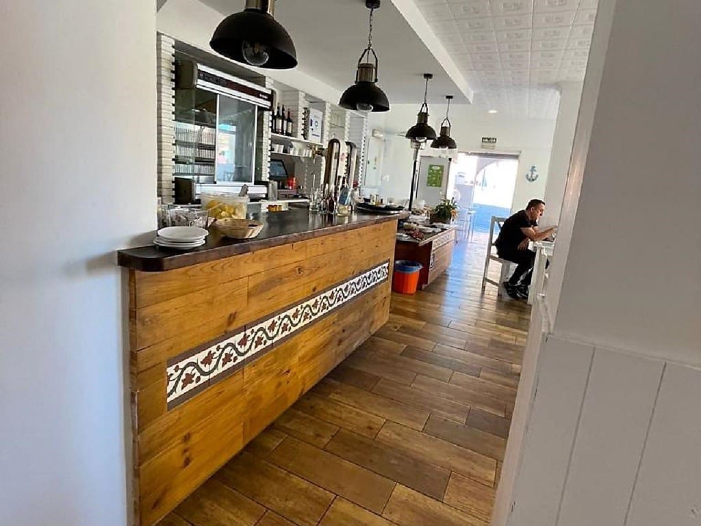 Restaurant/Bar for sale in Fuengirola - € 54,950 (Ref: 9428433)