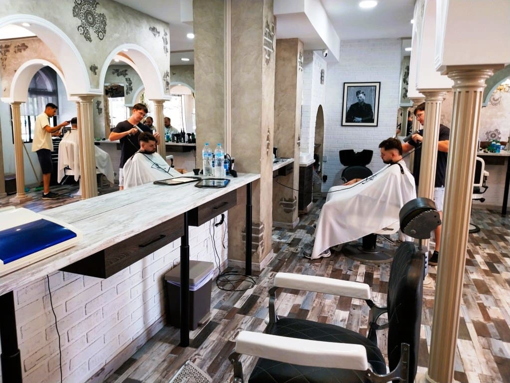 Business for sale in Benalmadena - € 54,950 (Ref: 9428435)