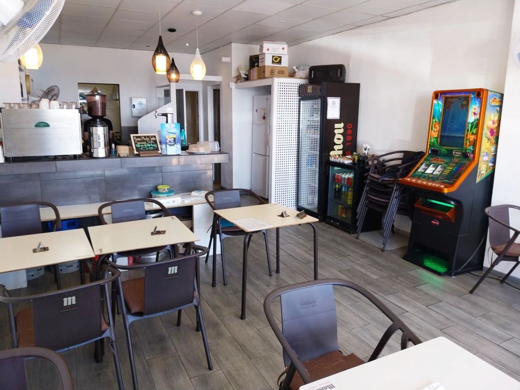 Restaurante/Bar para venda em Fuengirola - 54 950 € (Ref: 9428436)
