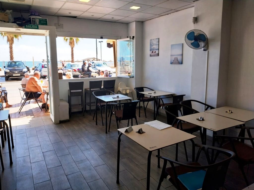 Restaurante/Bar para venda em Fuengirola - 54 950 € (Ref: 9428436)