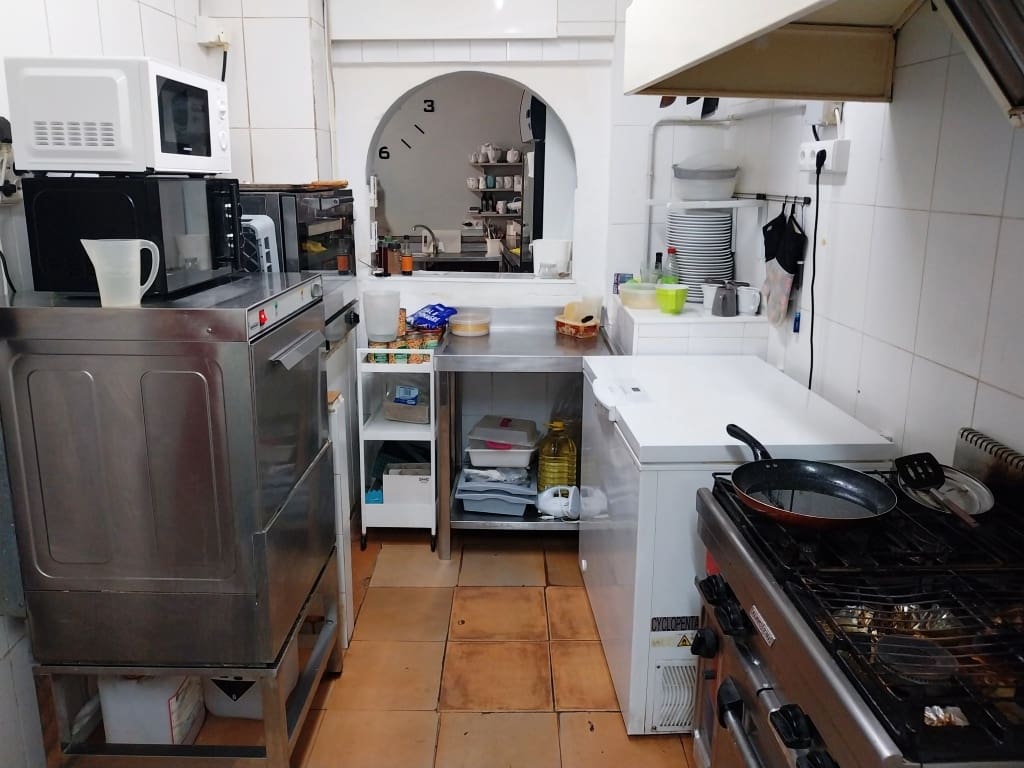 Restaurant/Bar for sale in Fuengirola - € 54,950 (Ref: 9428437)