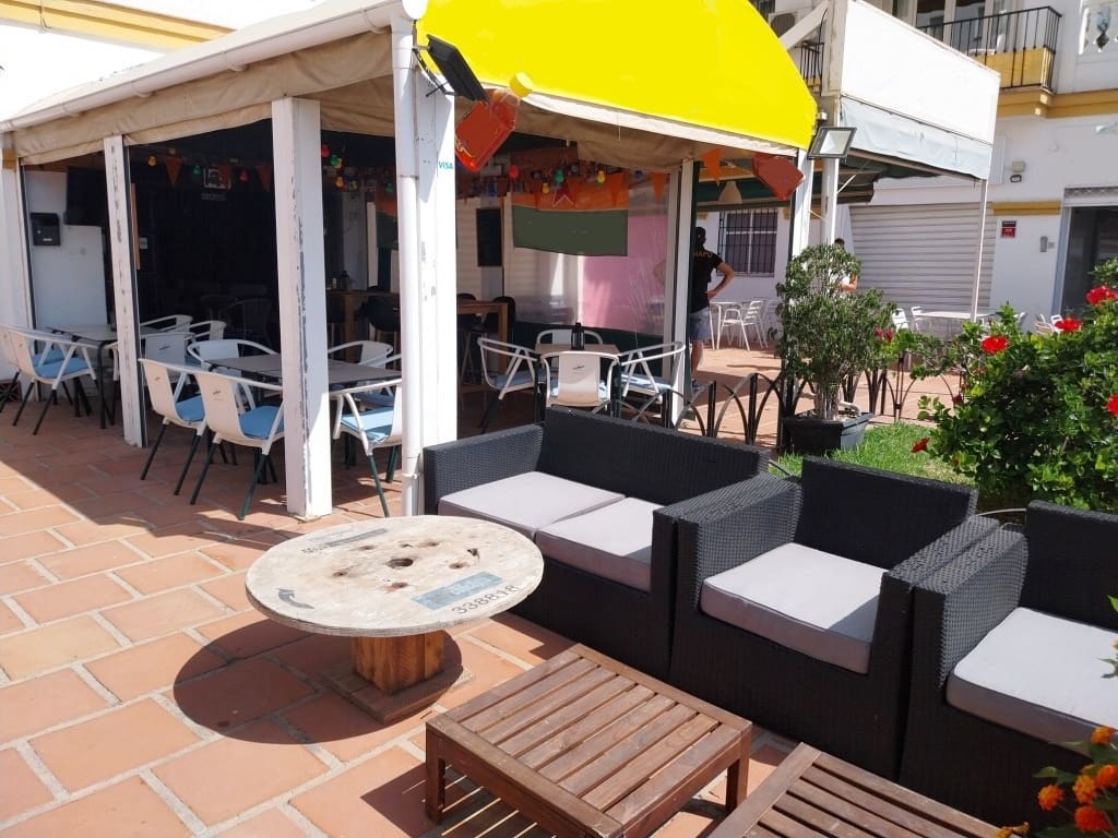 Restaurant/Bar for sale in Benalmadena - € 29,950 (Ref: 9428439)