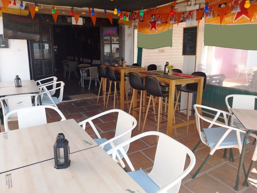 Restaurant/Bar for sale in Benalmadena - € 29,950 (Ref: 9428439)