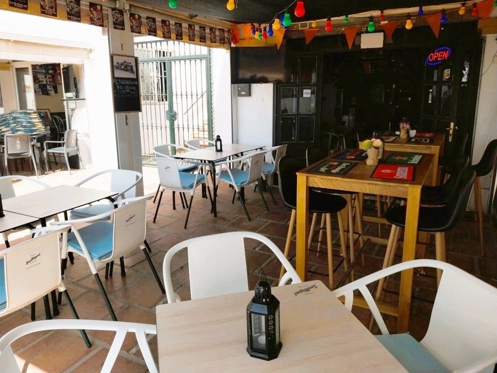 Restaurant/Bar for sale in Benalmadena - € 29,950 (Ref: 9428439)