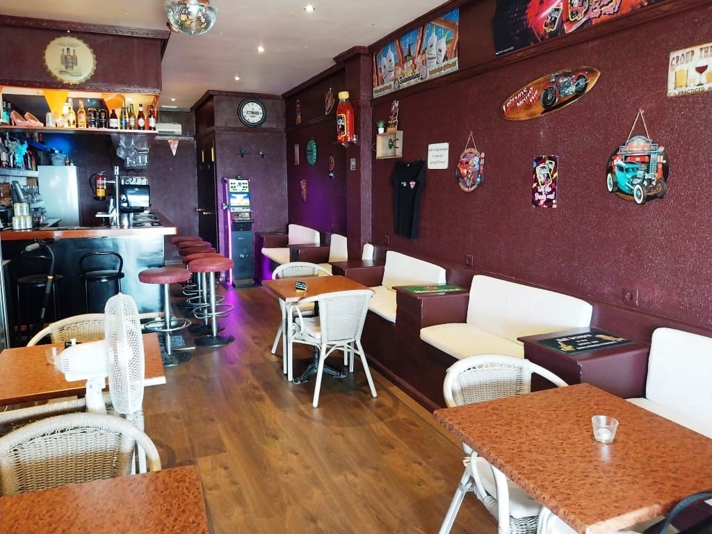 Restaurant/Bar for sale in Benalmadena - € 29,950 (Ref: 9428439)
