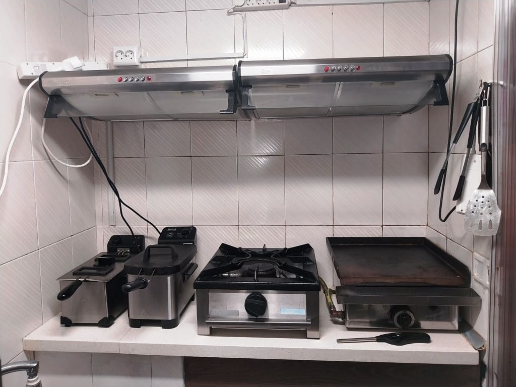 Restaurant/Bar for sale in Benalmadena - € 29,950 (Ref: 9428439)