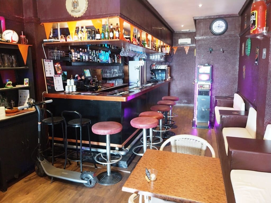 Restaurant/Bar for sale in Benalmadena - € 29,950 (Ref: 9428439)
