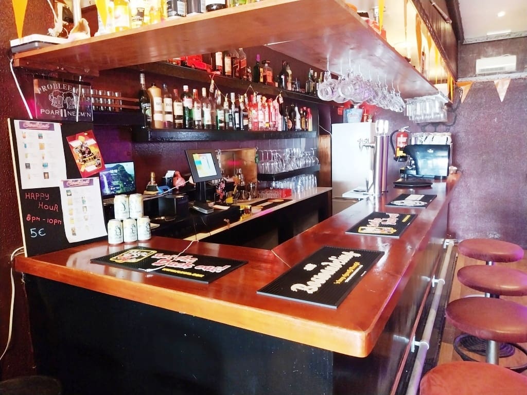 Restaurant/Bar for sale in Benalmadena - € 29,950 (Ref: 9428439)