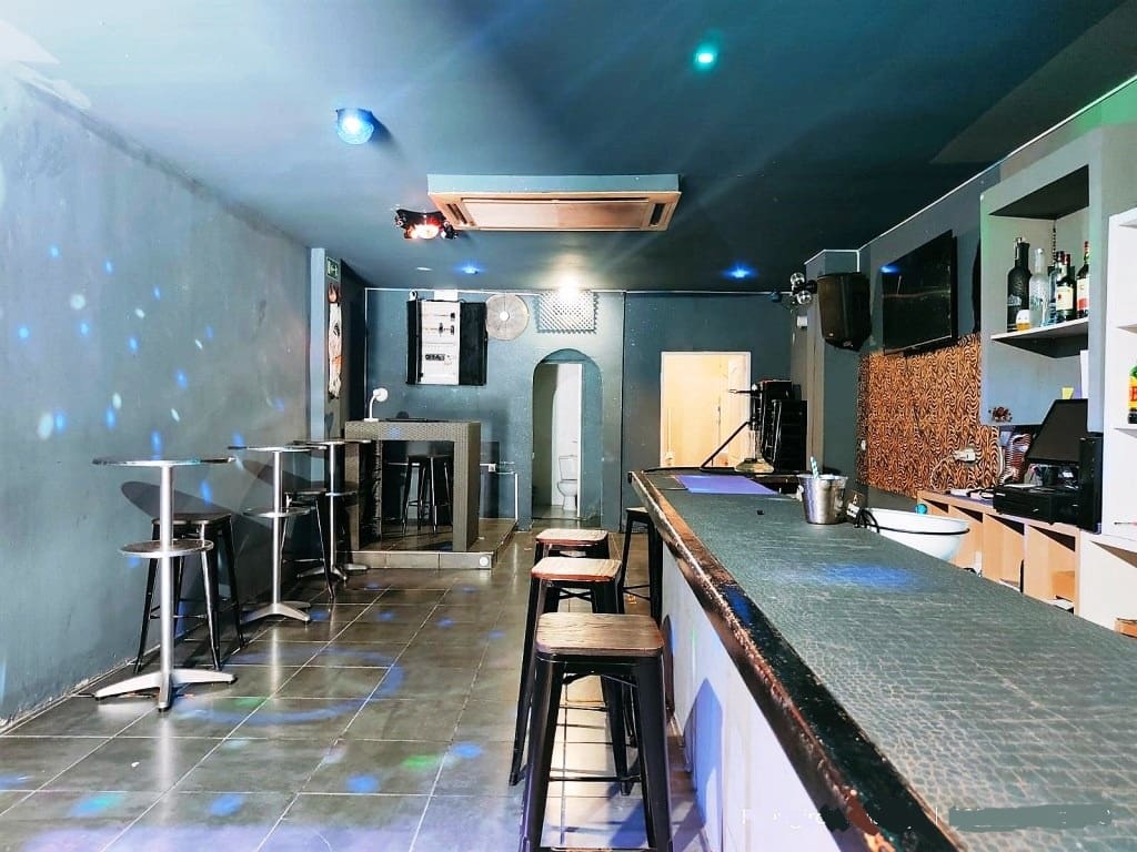 Restaurant/Bar for sale in Fuengirola - € 49,950 (Ref: 9428442)