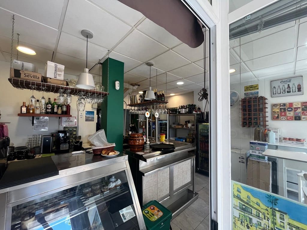 Restaurant/Bar for sale in Benalmadena - € 49,950 (Ref: 9428443)