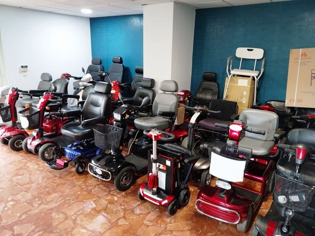 Business for sale in Benalmadena - € 49,950 (Ref: 9428444)