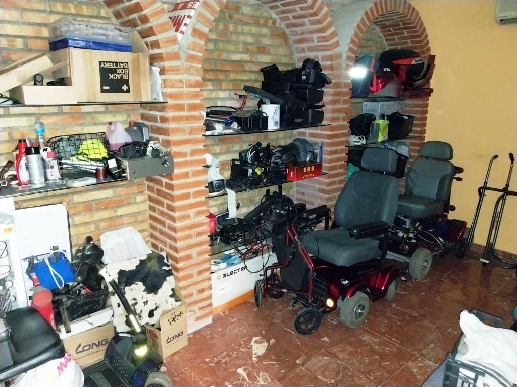 Business for sale in Benalmadena - € 49,950 (Ref: 9428444)