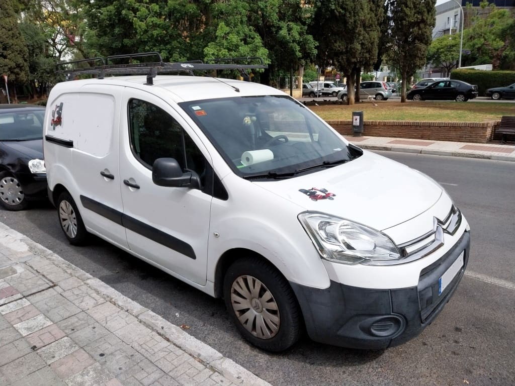 Business for sale in Benalmadena - € 49,950 (Ref: 9428444)