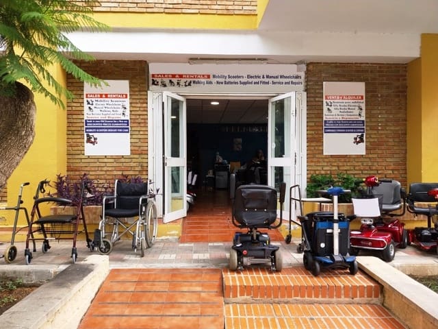 Business for sale in Benalmádena - € 49,950 (Ref: 9428444)