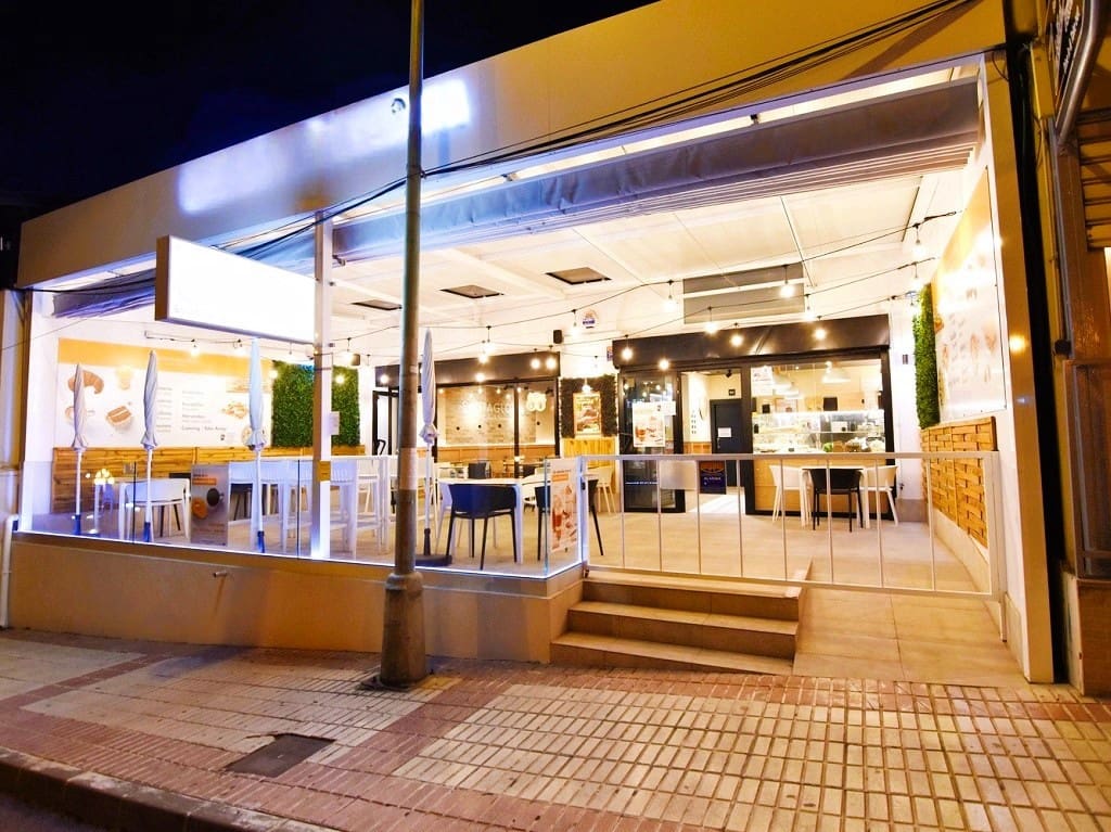 Restaurant/Bar for sale in Benalmadena - € 49,950 (Ref: 9428445)