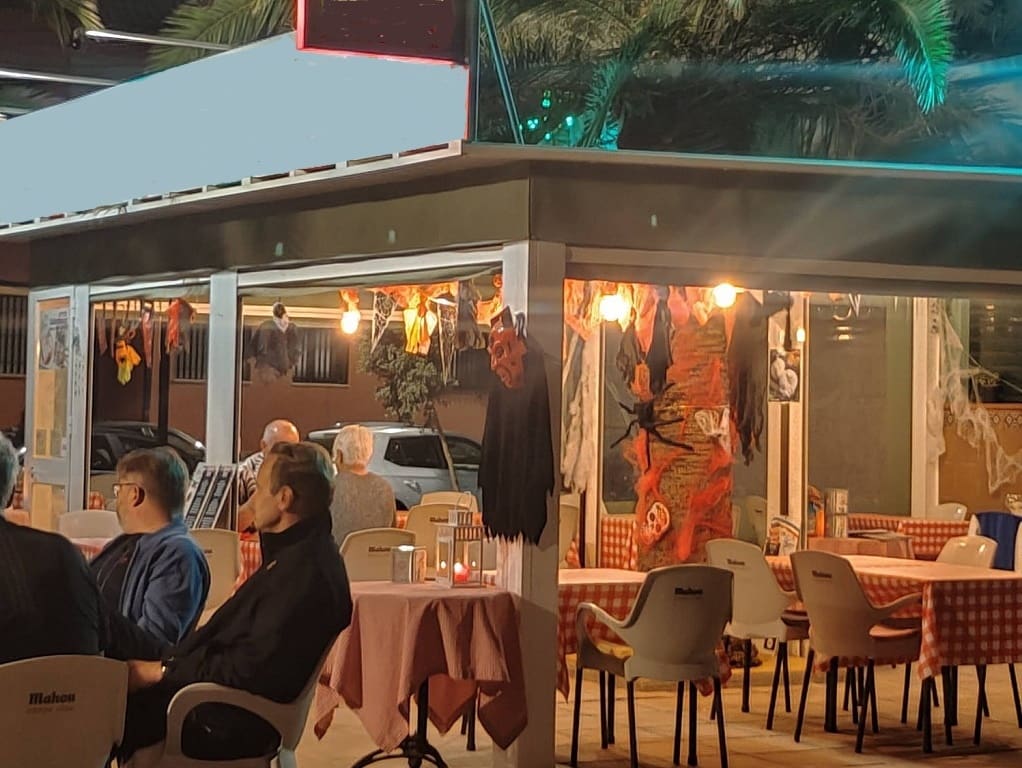 Restaurant/Bar for sale in Fuengirola - € 47,950 (Ref: 9428446)