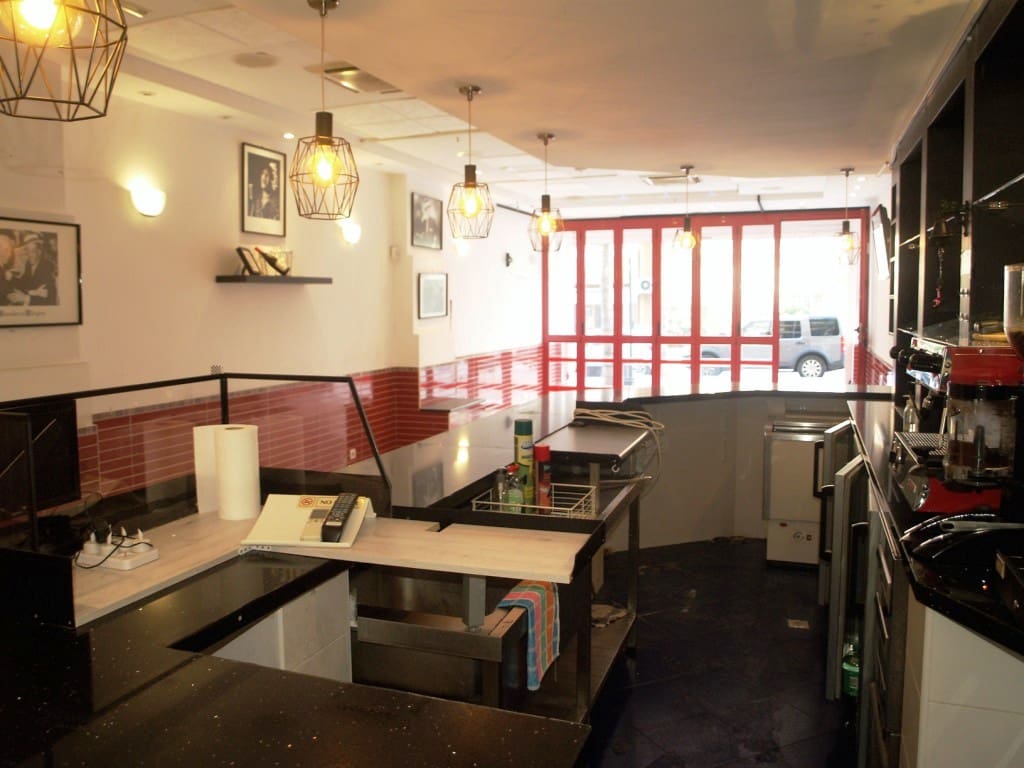 Restaurant/Bar for sale in Fuengirola - € 44,950 (Ref: 9428447)