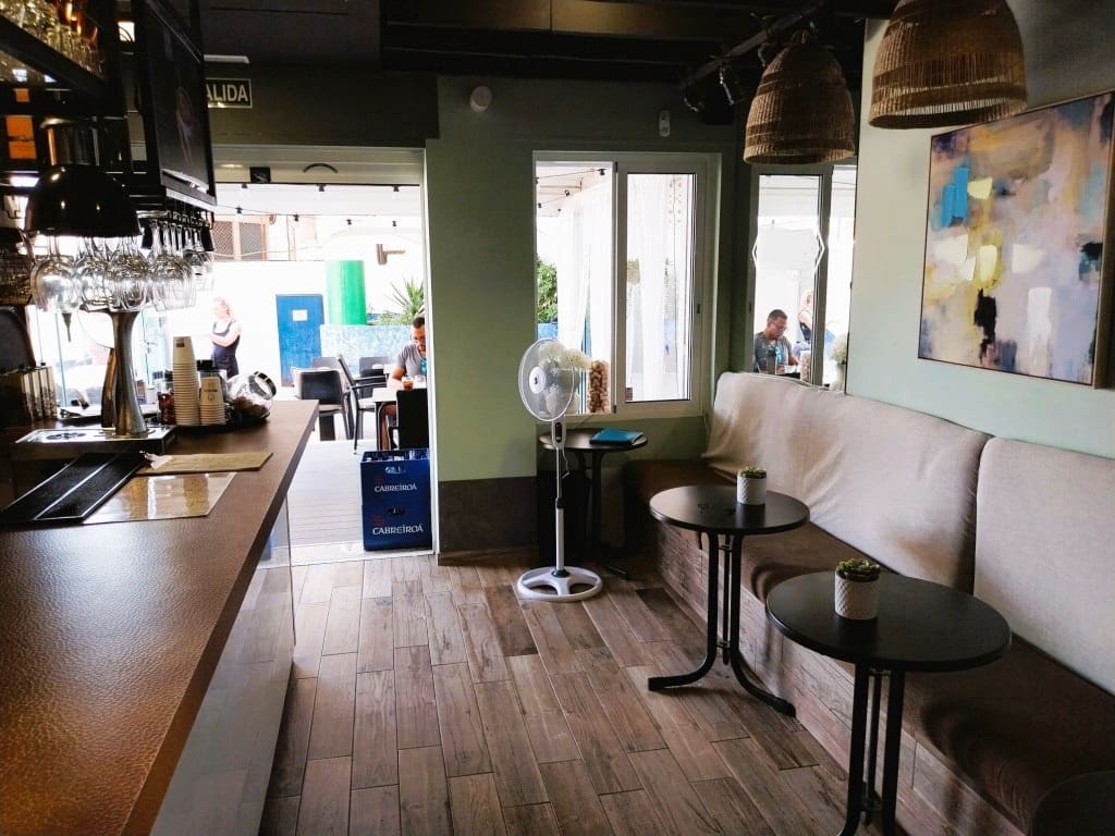 Ravintola/baari myytävänä paikassa Fuengirola - 44 950 € (Ref: 9428451)