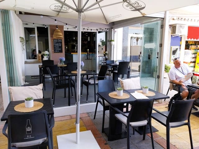 Ravintola/baari myytävänä paikassa Fuengirola - 44 950 € (Ref: 9428451)