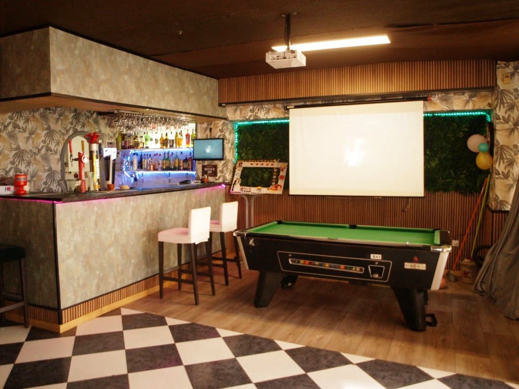 Restaurant/Bar for sale in Benalmadena - € 44,950 (Ref: 9428452)