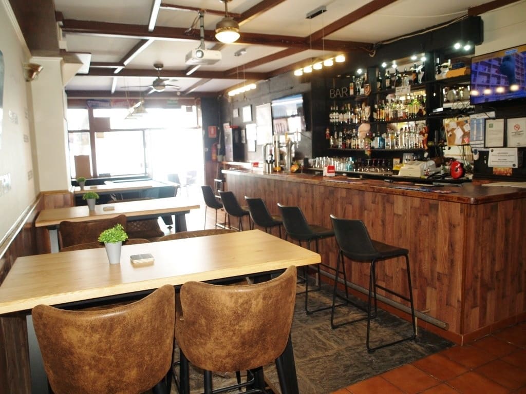 Restaurant/Bar for sale in Fuengirola - € 44,950 (Ref: 9428453)