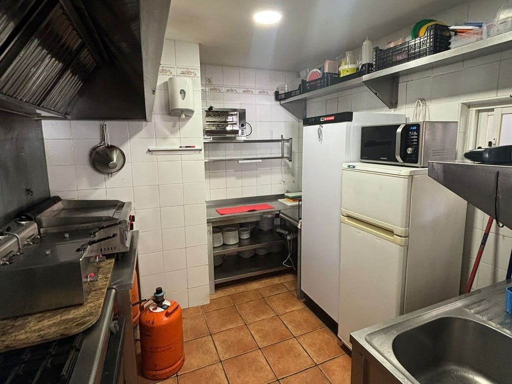 Restaurant/bar te koop in Fuengirola - € 42.950 (Ref: 9428454)