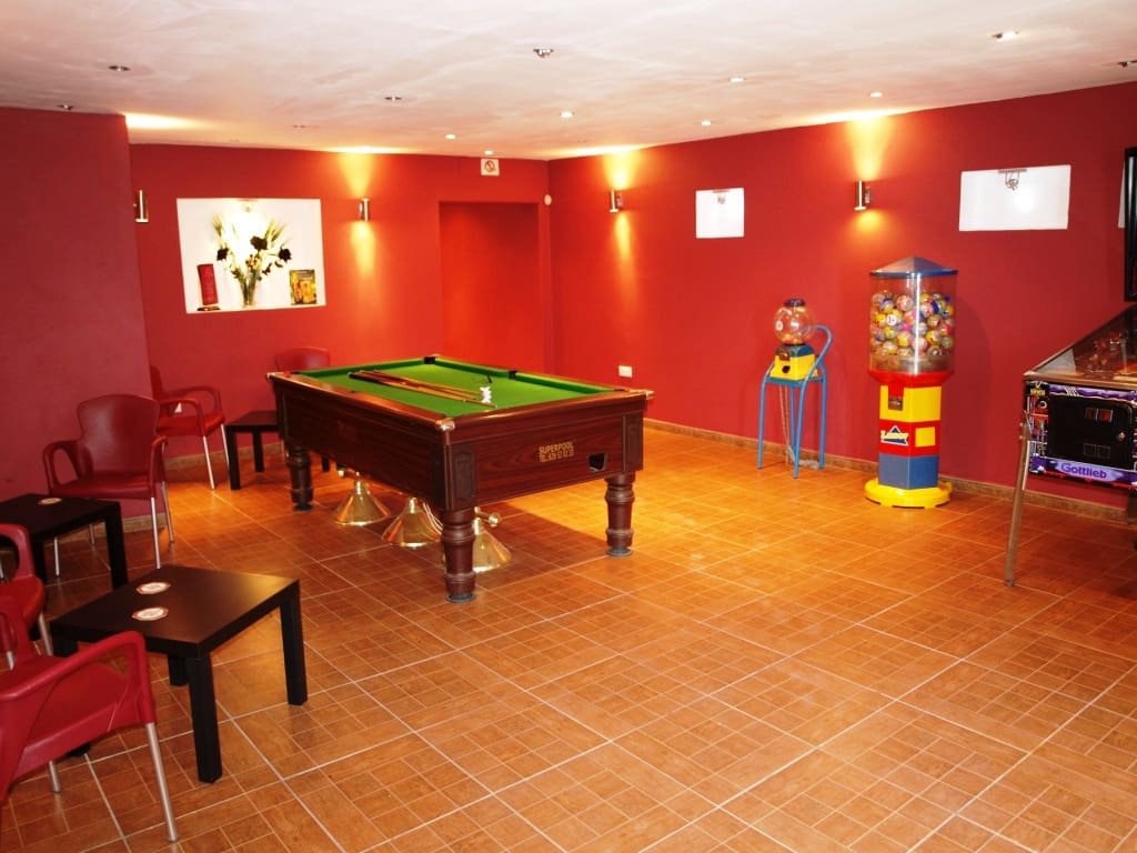 Restaurant/Bar for sale in Benalmadena - € 39,950 (Ref: 9428457)