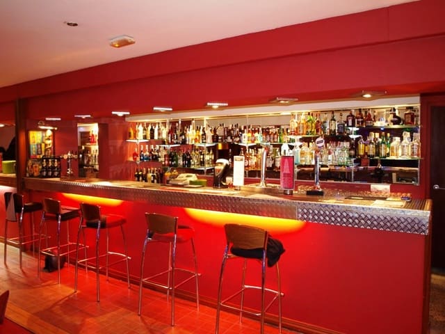Restaurant/Bar for sale in Benalmádena - € 39,950 (Ref: 9428457)