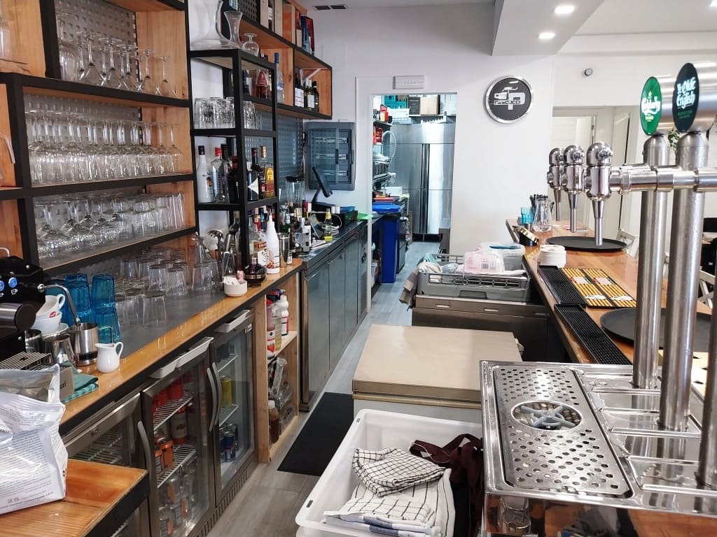 Restaurant/Bar for sale in Benalmadena - € 39,950 (Ref: 9428458)