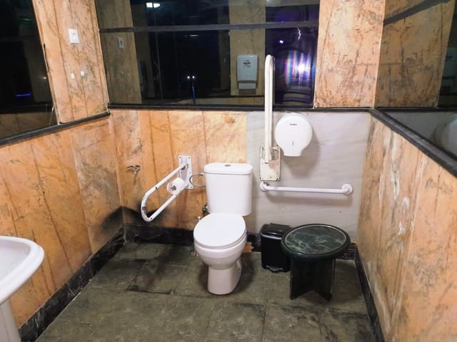 Restaurant/bar te koop in Torremolinos - € 39.950 (Ref: 9428461)