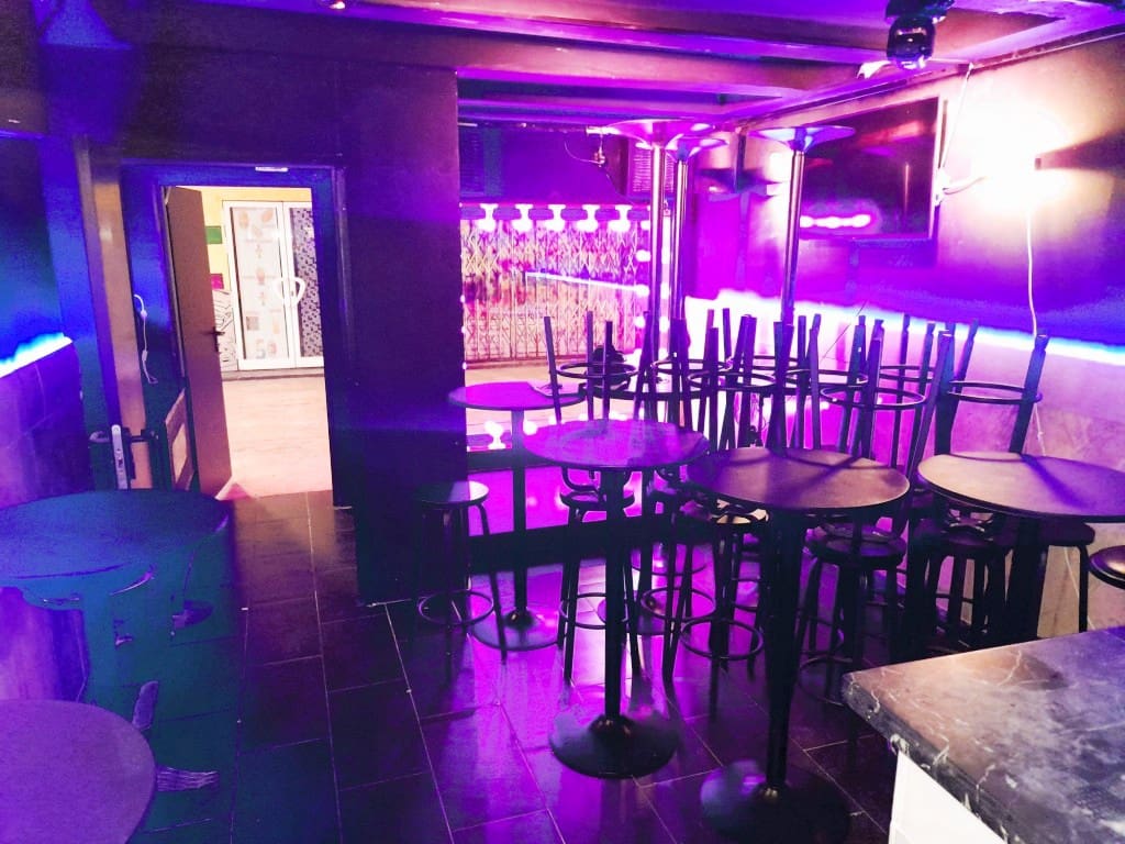 Restaurant/Bar for sale in Torremolinos - € 39,950 (Ref: 9428461)