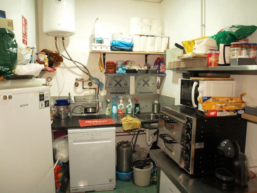 Restaurant/Bar for sale in Fuengirola - € 39,950 (Ref: 9428462)