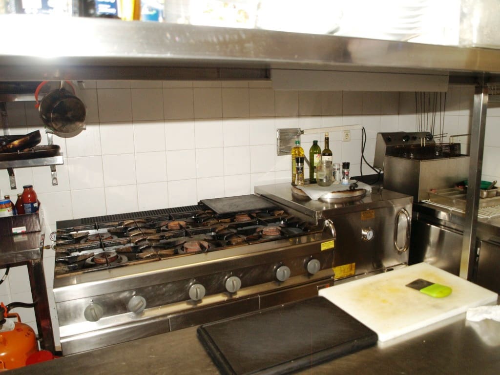 Restaurant/Bar for sale in Benalmadena - € 29,950 (Ref: 9428470)