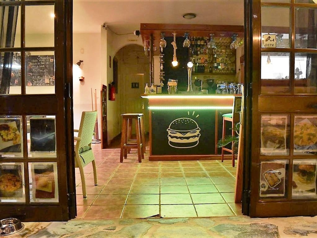 Restaurant/Bar for sale in Benalmadena - € 29,950 (Ref: 9428470)
