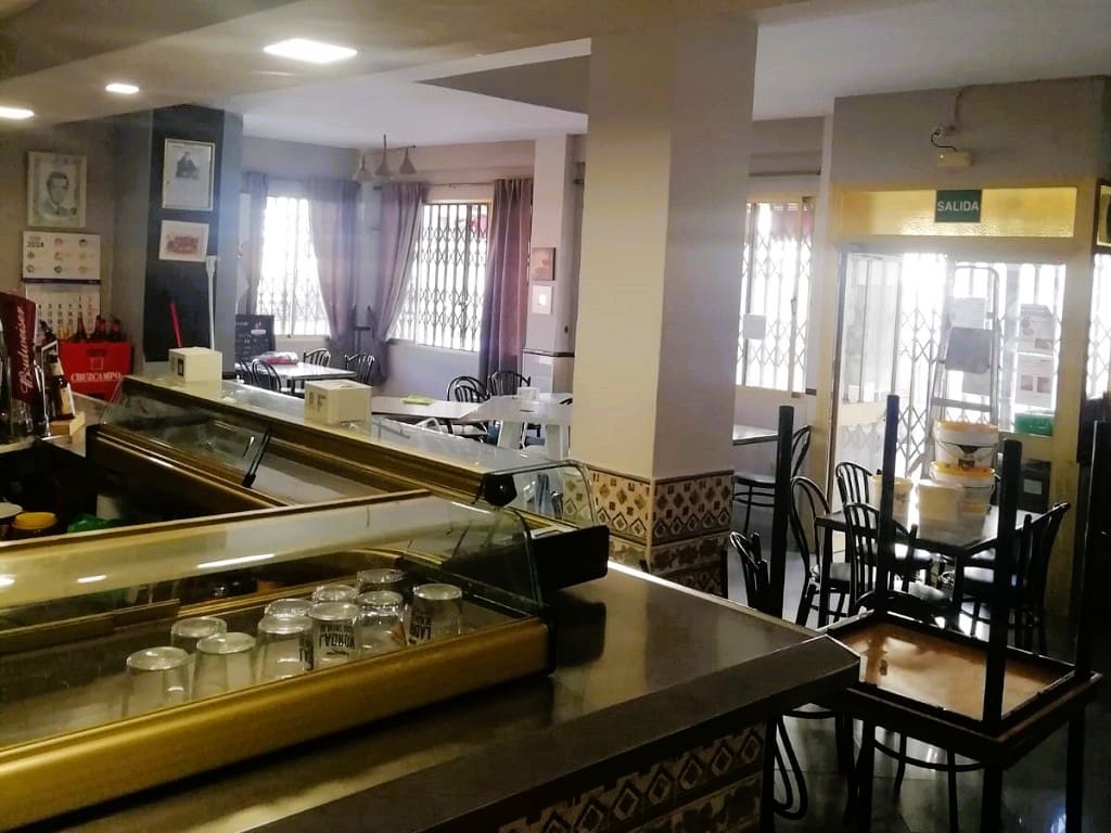 Restaurant/Bar for sale in Fuengirola - € 27,950 (Ref: 9428472)