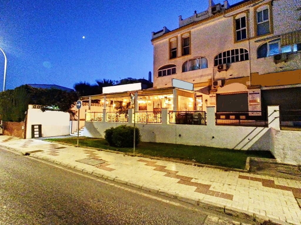 Restaurant/Bar for sale in Torremolinos - € 26,950 (Ref: 9428473)