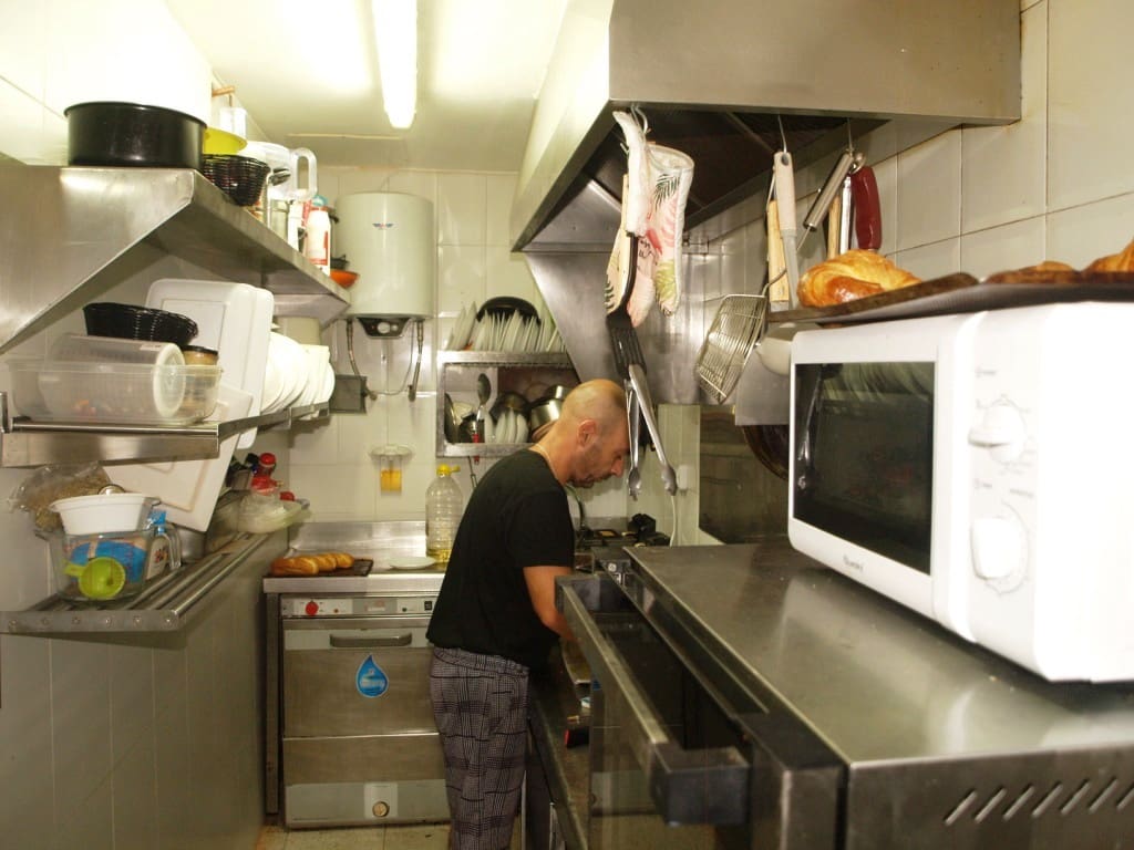 Restaurant/Bar for sale in Torremolinos - € 26,950 (Ref: 9428474)