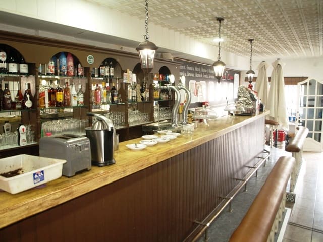 Restaurant/Bar for sale in Torremolinos - € 26,950 (Ref: 9428474)
