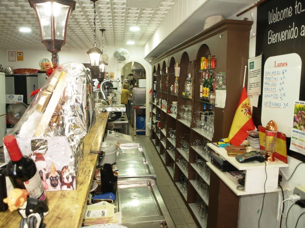 Restaurant/Bar for sale in Torremolinos - € 26,950 (Ref: 9428474)