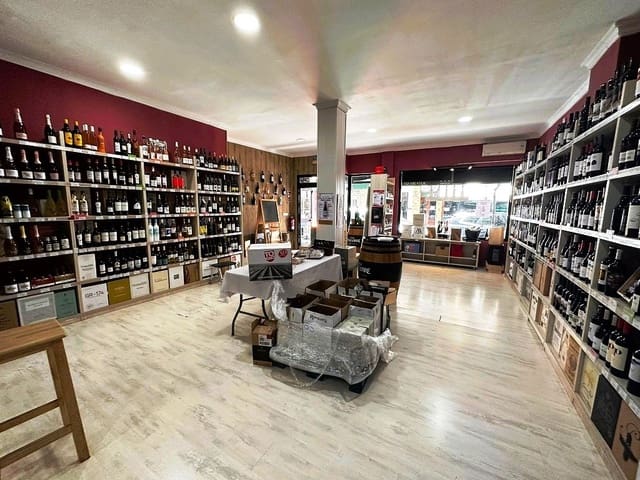 Business for sale in Fuengirola - € 24,950 (Ref: 9428476)