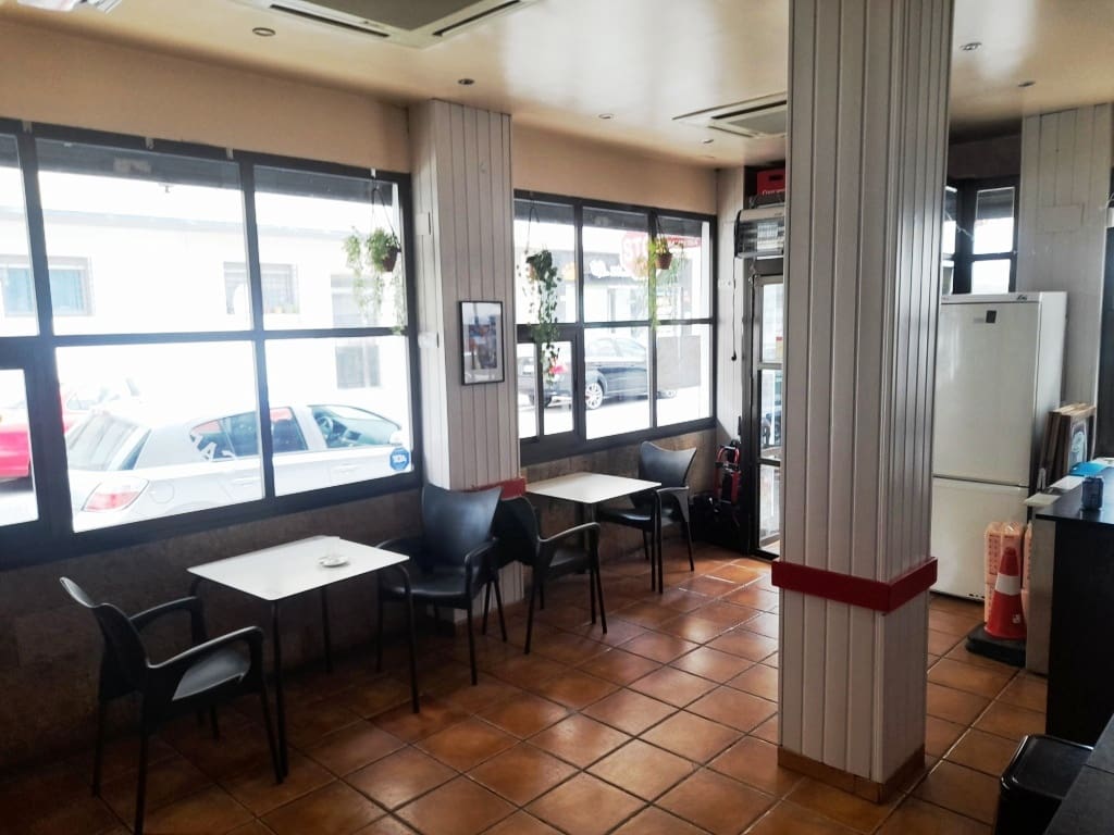 Restaurant/Bar for sale in Torremolinos - € 22,950 (Ref: 9428480)