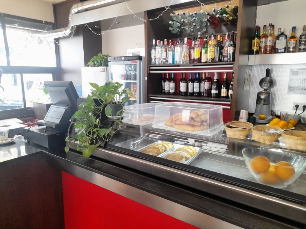 Restaurant/Bar for sale in Torremolinos - € 22,950 (Ref: 9428480)