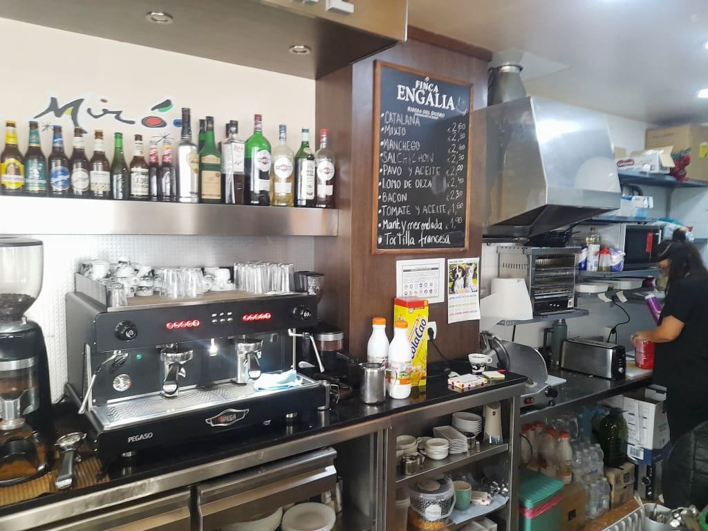 Restaurant/Bar for sale in Torremolinos - € 22,950 (Ref: 9428480)