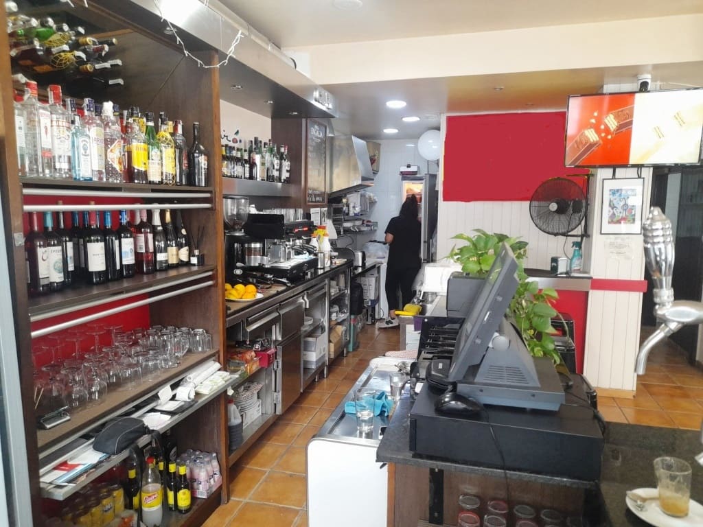 Restaurant/Bar for sale in Torremolinos - € 22,950 (Ref: 9428480)